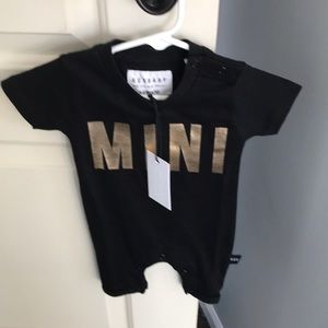 HUX baby boys romper